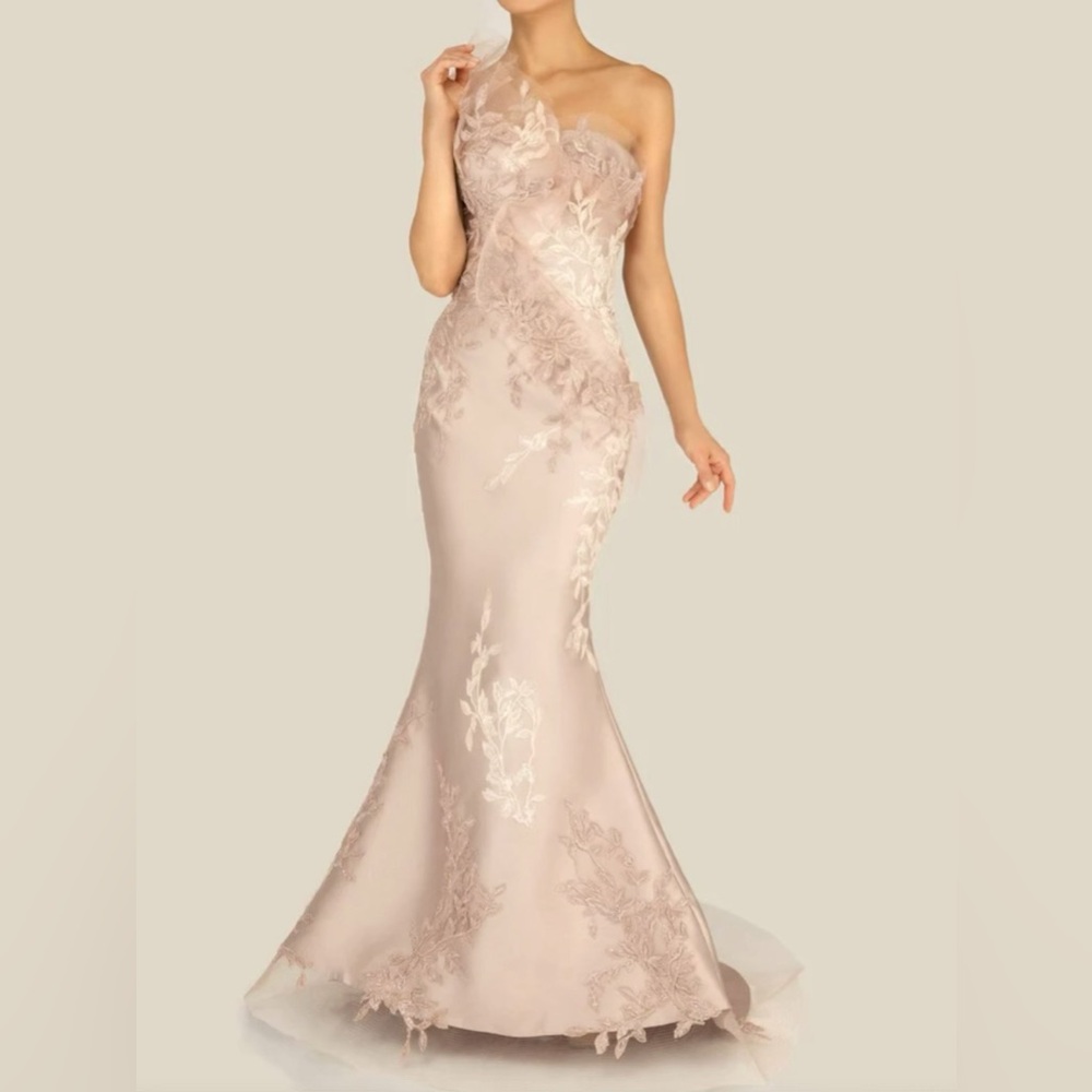Couture dress, only wore once, perfect condition